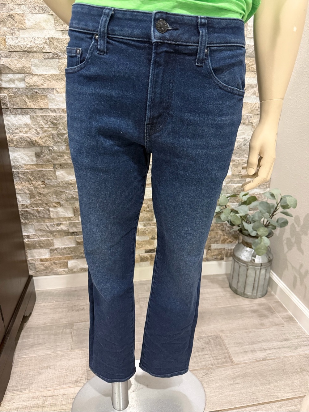 Express Men's Relaxed Slim Hyper Stretch Bootcut Jeans